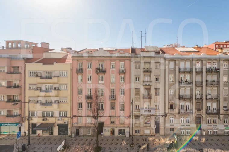 Apartamento T4 para Arrendamento em Arroios Foto 37