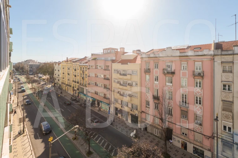 Apartamento T4 para Arrendamento em Arroios Foto 48