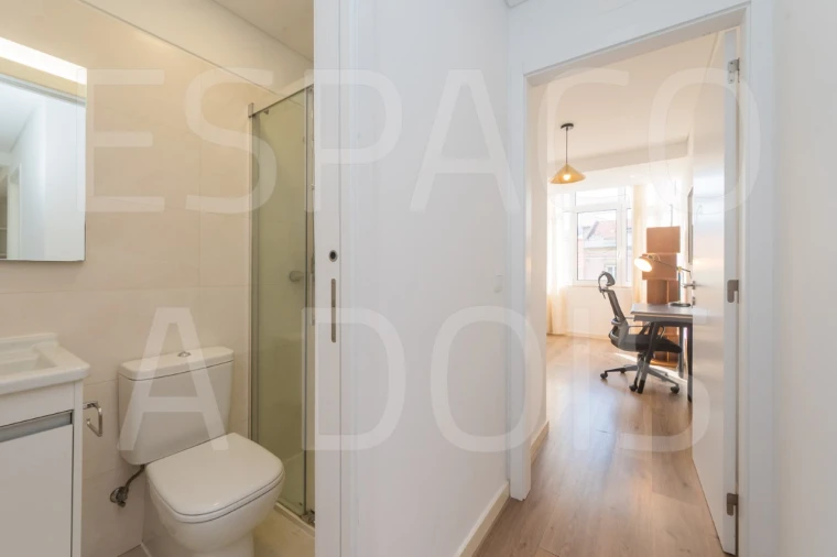 Apartamento T4 para Arrendamento em Arroios Foto 53