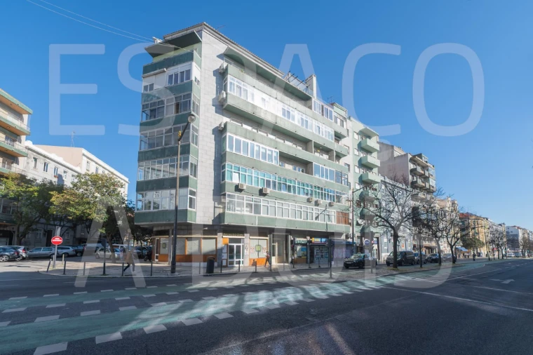 Apartamento T4 para Arrendamento em Arroios Foto 64