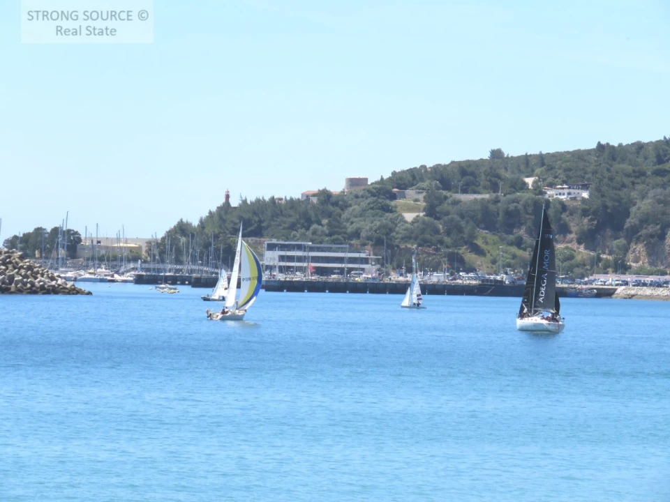 Moradia T3 para Venda em Sesimbra (Santiago) Foto 139