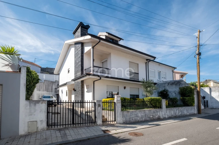 Moradia T3 para Venda em Gondomar (São Cosme), Valbom e Jovim Foto 3