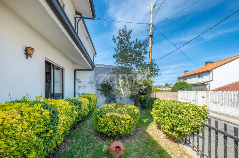 Moradia T3 para Venda em Gondomar (São Cosme), Valbom e Jovim Foto 50