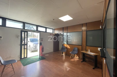 Terreno Comércio / Armazém para Venda em Castêlo da Maia