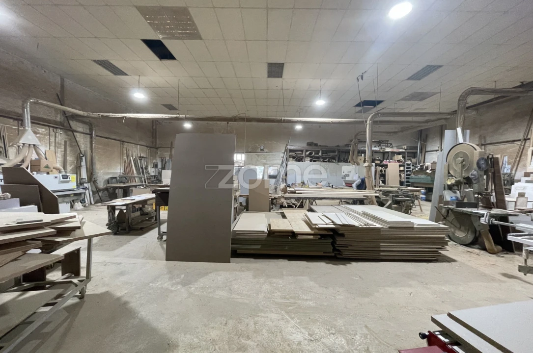 Terreno Comércio / Armazém para Venda em Castêlo da Maia Foto 19