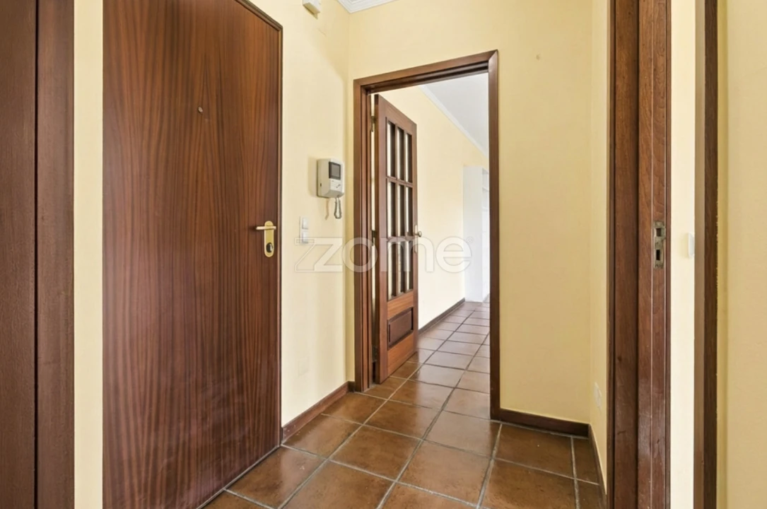 Apartamento T1 para Venda em Canidelo Foto 4