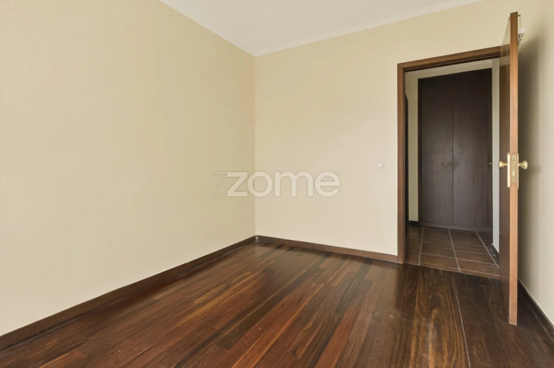 Apartamento T1 para Venda em Canidelo Foto 13