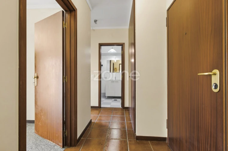 Apartamento T1 para Venda em Canidelo Foto 5
