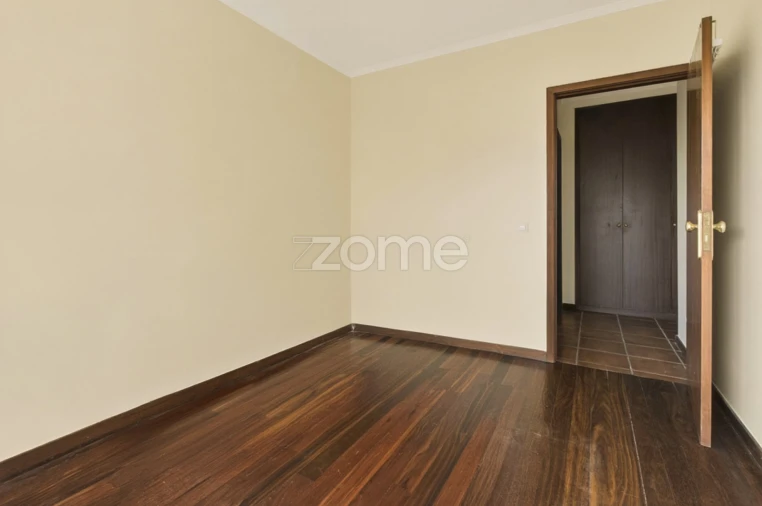 Apartamento T1 para Venda em Canidelo Foto 13