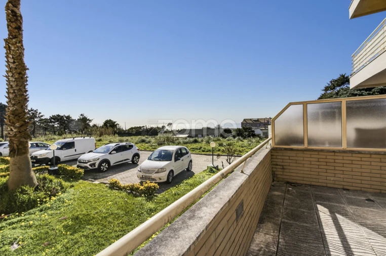 Apartamento T1 para Venda em Canidelo Foto 3