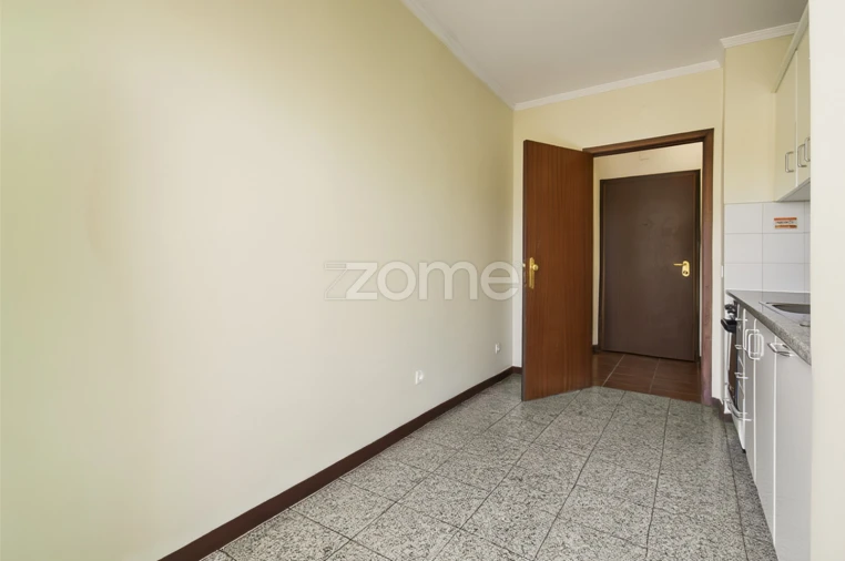 Apartamento T1 para Venda em Canidelo Foto 10