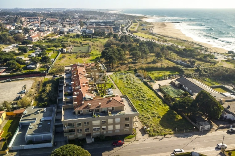 Apartamento T1 para Venda em Canidelo Foto 23