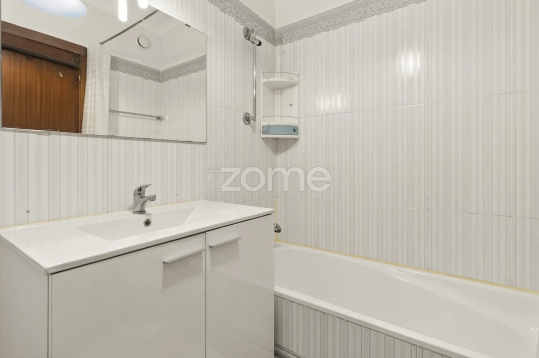 Apartamento T1 para Venda em Canidelo Foto 14