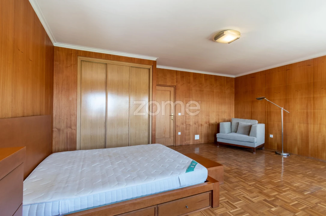 Apartamento T2 para Arrendamento em Cidade da Maia Foto 24