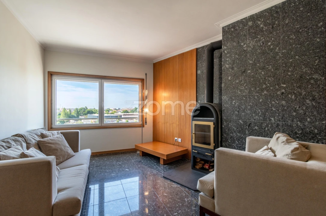 Apartamento T2 para Arrendamento em Cidade da Maia Foto 8