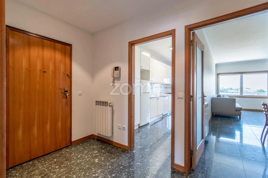 Apartamento T2 para Arrendamento em Cidade da Maia Foto 3