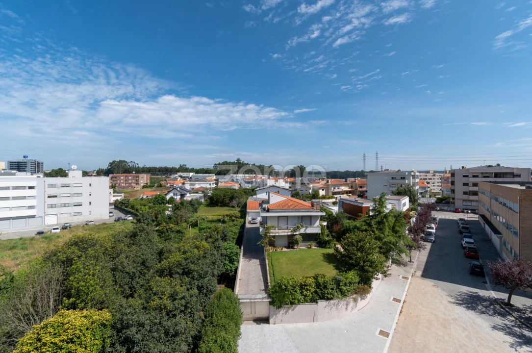 Apartamento T2 para Arrendamento em Cidade da Maia Foto 29