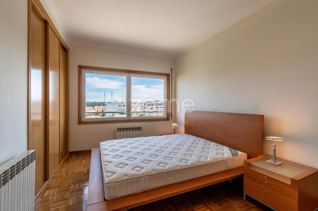 Apartamento T2 para Arrendamento em Cidade da Maia Foto 17