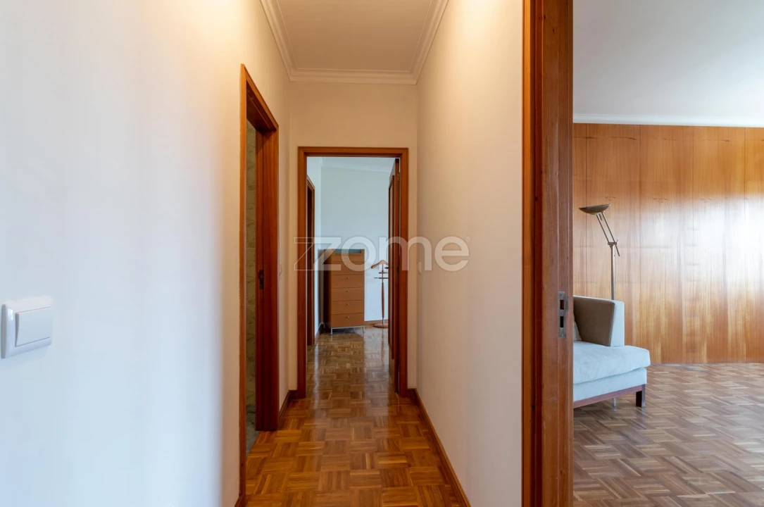 Apartamento T2 para Arrendamento em Cidade da Maia Foto 13