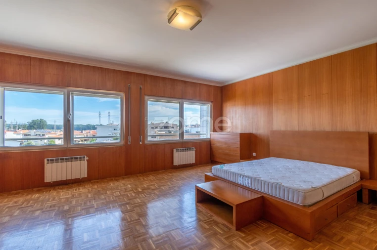 Apartamento T2 para Arrendamento em Cidade da Maia Foto 23