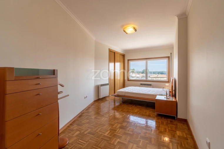 Apartamento T2 para Arrendamento em Cidade da Maia Foto 15