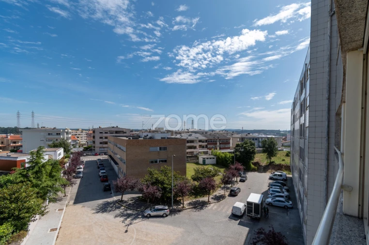 Apartamento T2 para Arrendamento em Cidade da Maia Foto 30