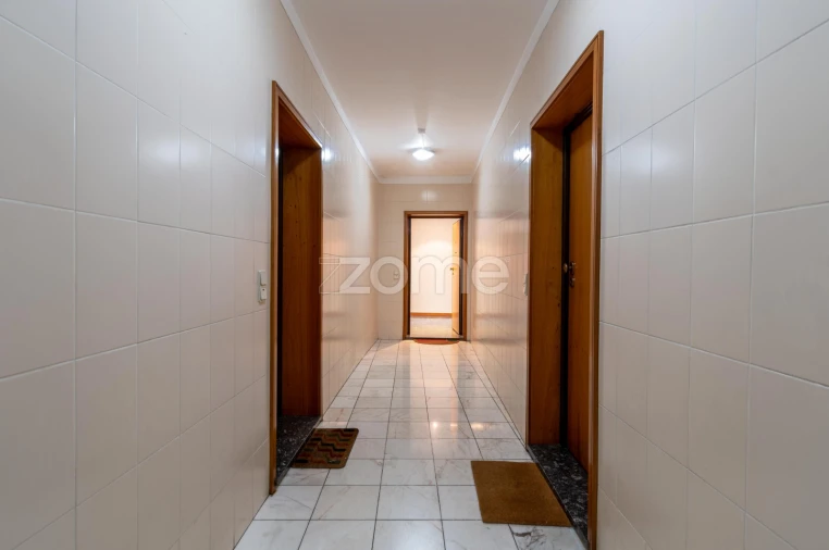 Apartamento T2 para Arrendamento em Cidade da Maia Foto 28