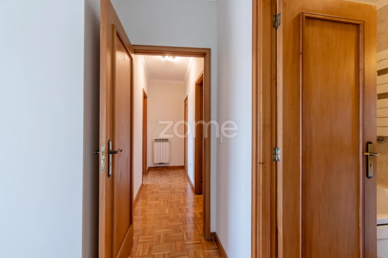 Apartamento T2 para Arrendamento em Cidade da Maia Foto 14