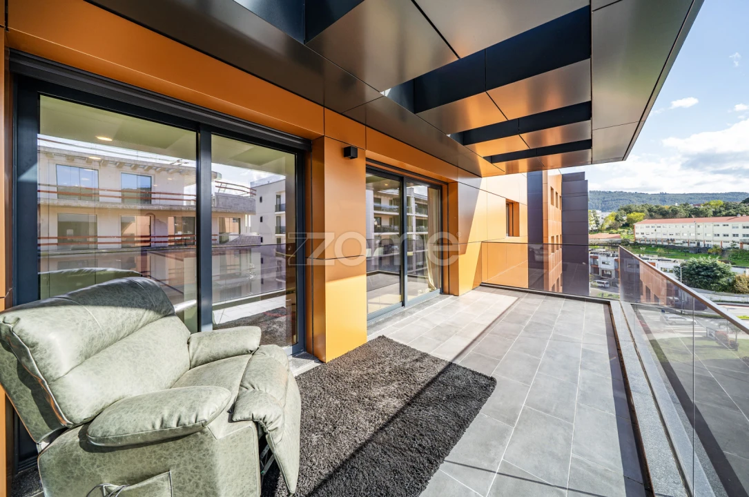 Apartamento T2 para Venda em Nogueira, Fraião e Lamaçães Foto 7