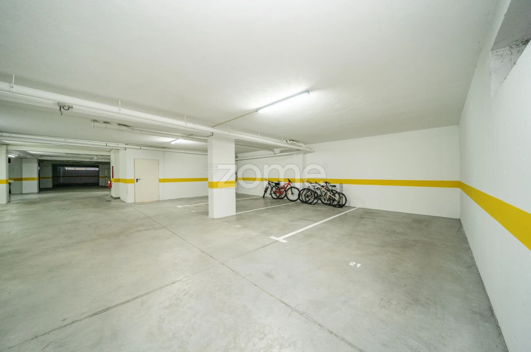 Apartamento T2 para Venda em Nogueira, Fraião e Lamaçães Foto 23