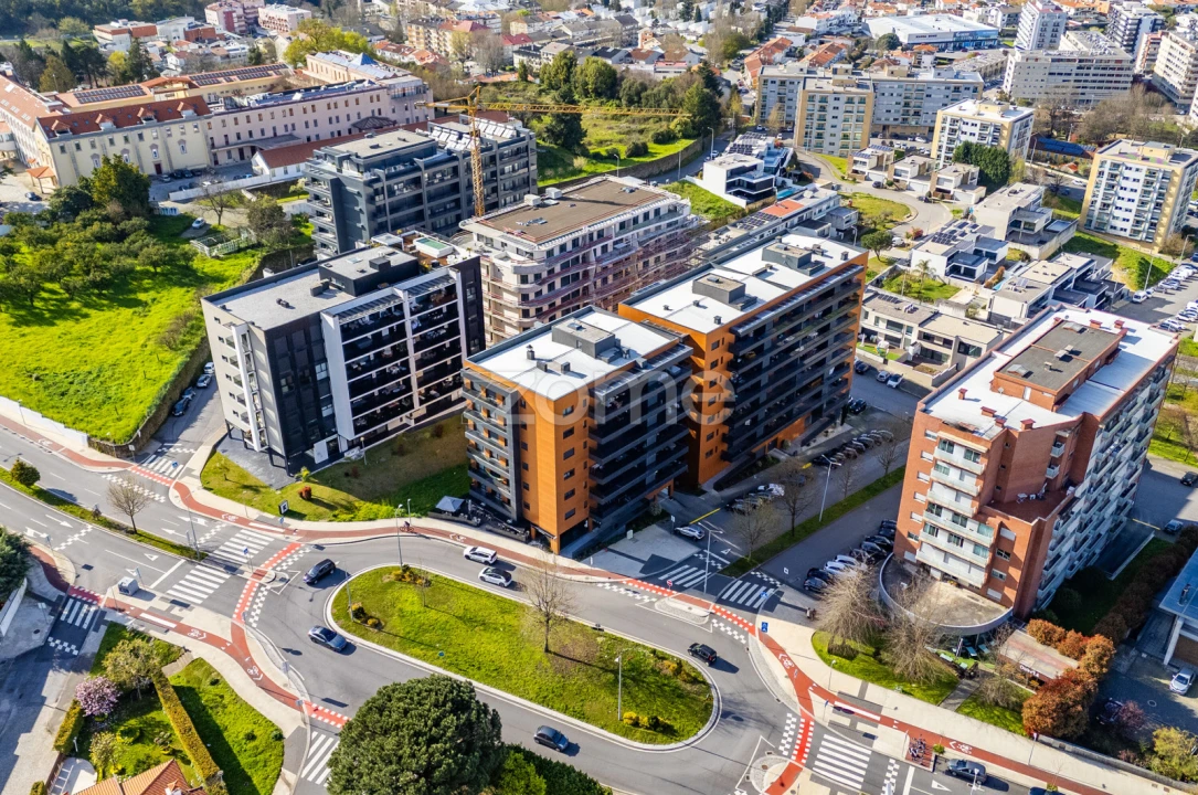 Apartamento T2 para Venda em Nogueira, Fraião e Lamaçães Foto 2