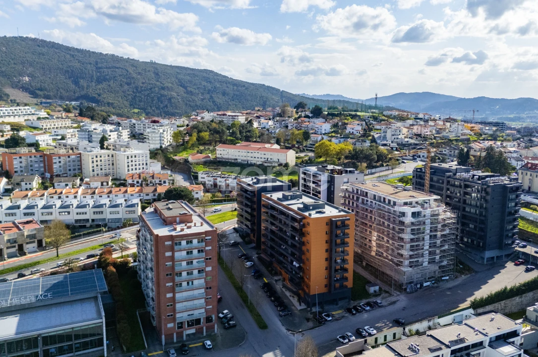 Apartamento T2 para Venda em Nogueira, Fraião e Lamaçães Foto 26