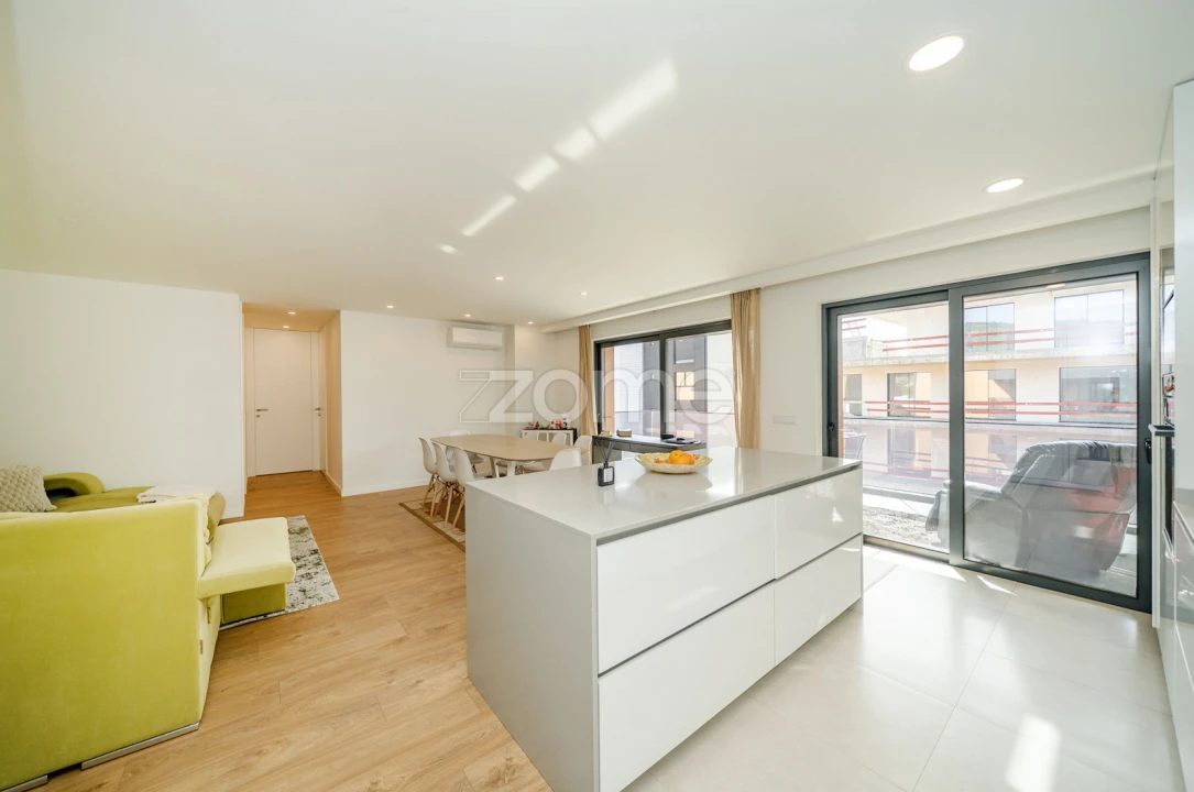 Apartamento T2 para Venda em Nogueira, Fraião e Lamaçães Foto 5