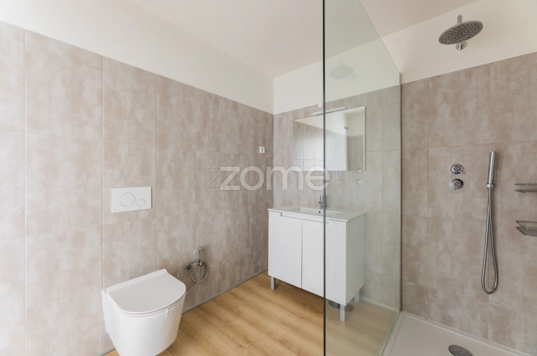 Apartamento T1 para Arrendamento em São Vicente (Braga) Foto 7