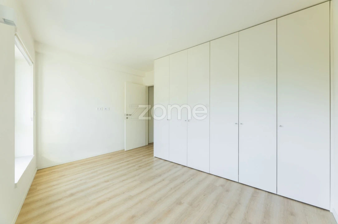 Apartamento T1 para Arrendamento em São Vicente (Braga) Foto 10