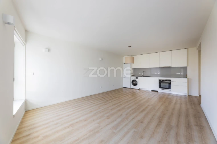 Apartamento T1 para Arrendamento em São Vicente (Braga) Foto 4