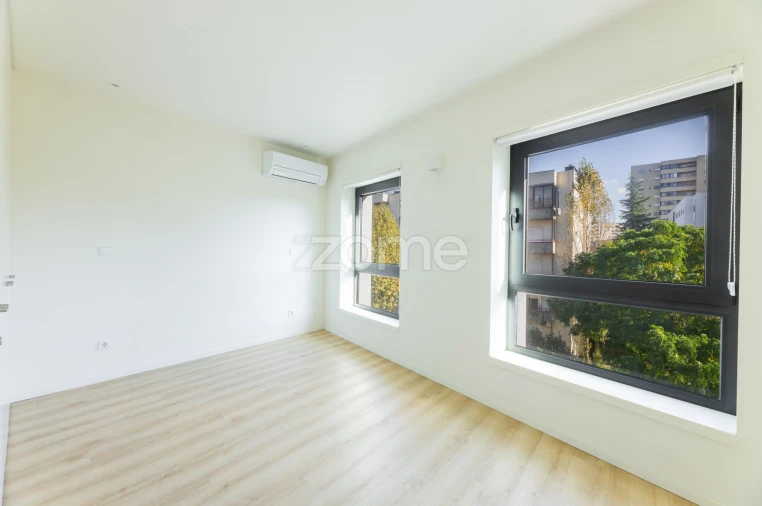 Apartamento T1 para Arrendamento em São Vicente (Braga) Foto 8