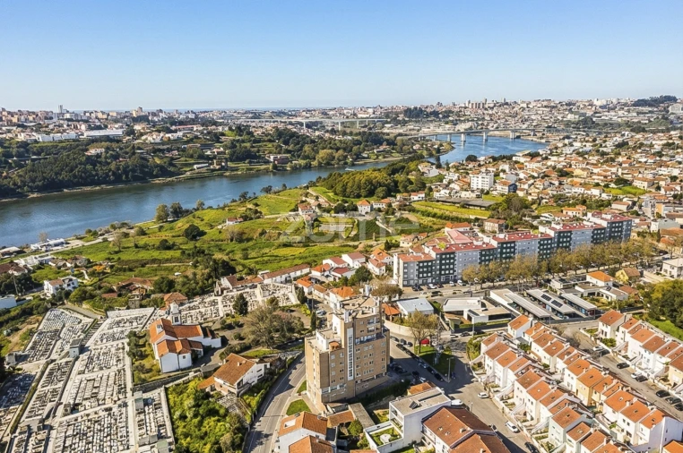 Apartamento T3 para Venda em Gondomar (São Cosme), Valbom e Jovim Foto 1