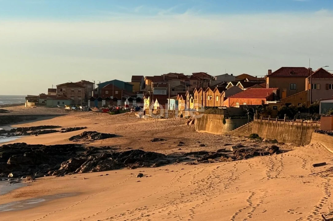 Terreno para Venda em Vila Chã Foto 30