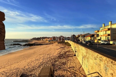 Terreno para Venda em Vila Chã