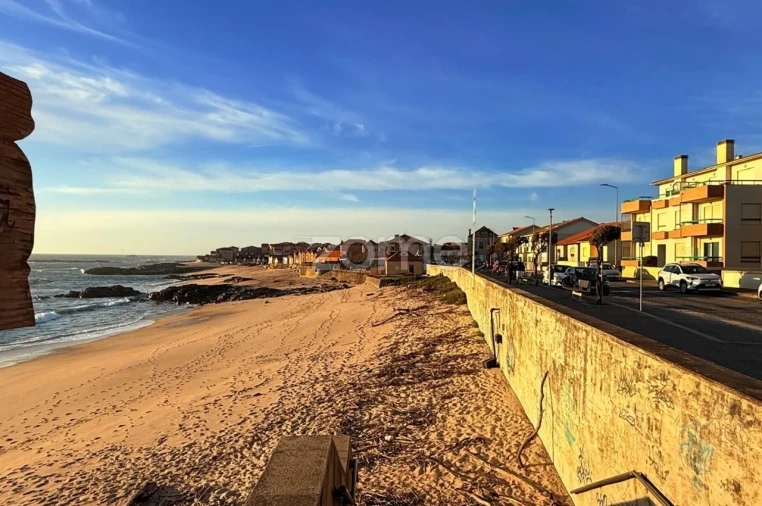 Terreno para Venda em Vila Chã Foto 29