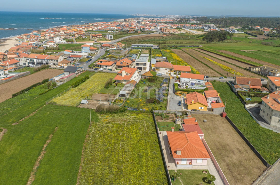Terreno para Venda em Vila Chã Foto 15