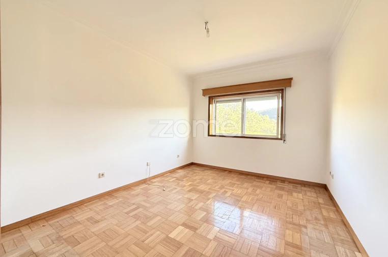 Apartamento T2 para Venda em Castelões Foto 16