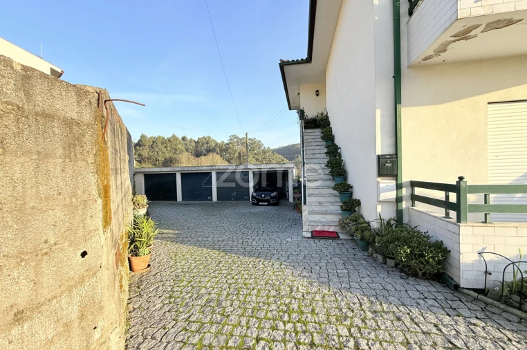 Apartamento T2 para Venda em Castelões Foto 27