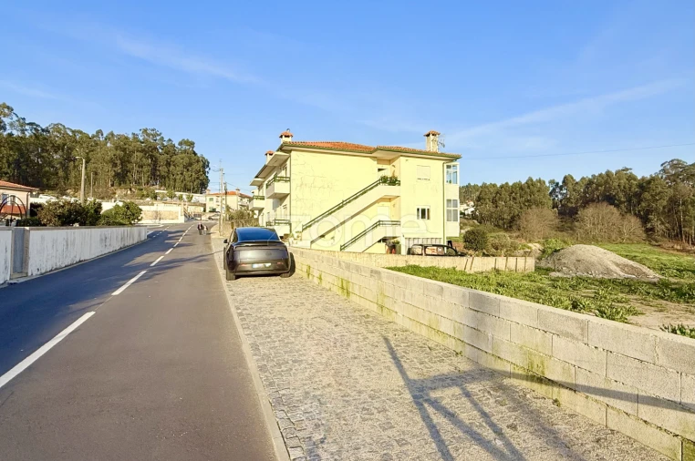 Apartamento T2 para Venda em Castelões Foto 24