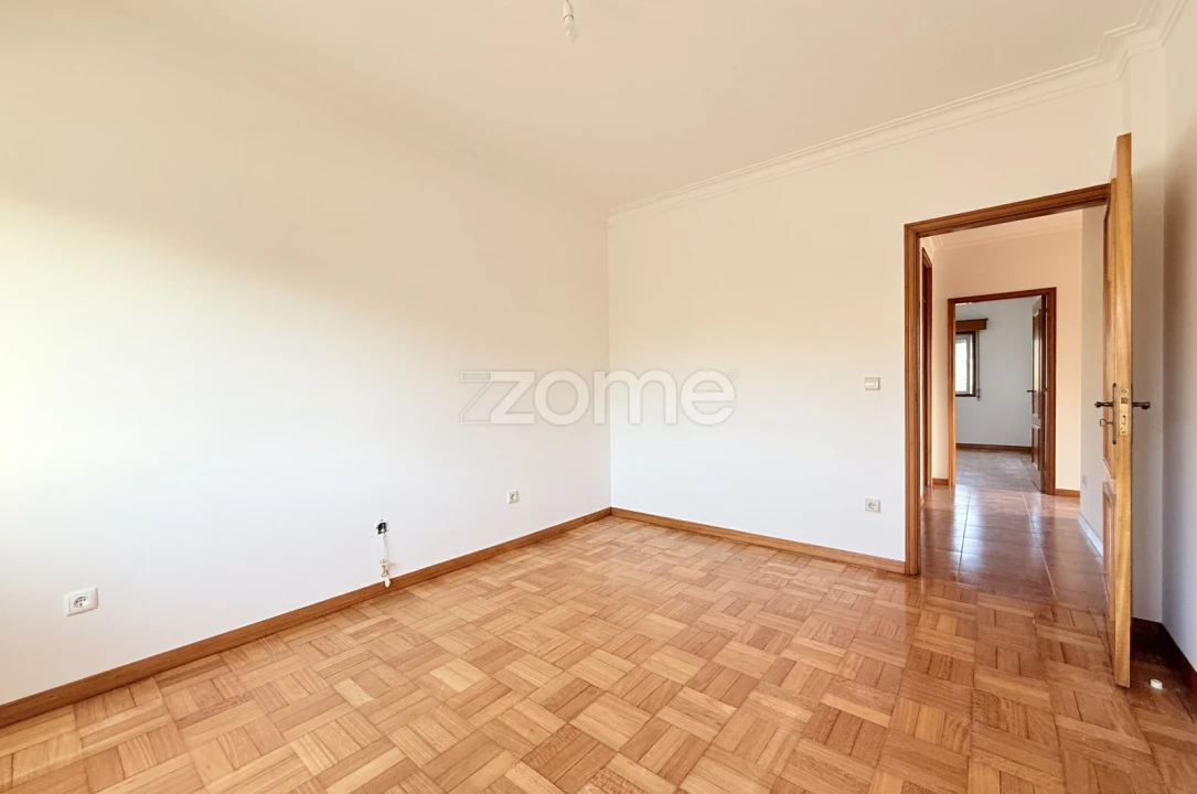 Apartamento T2 para Venda em Castelões Foto 20