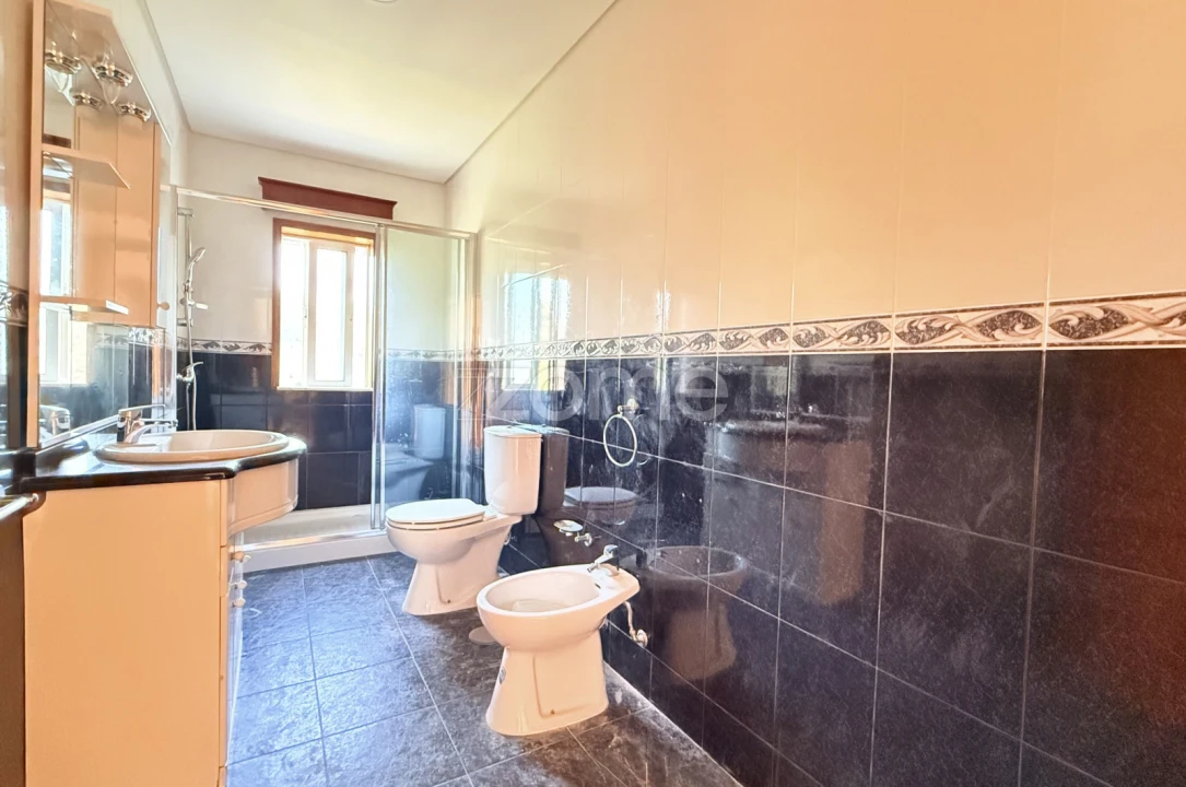 Apartamento T2 para Venda em Castelões Foto 13