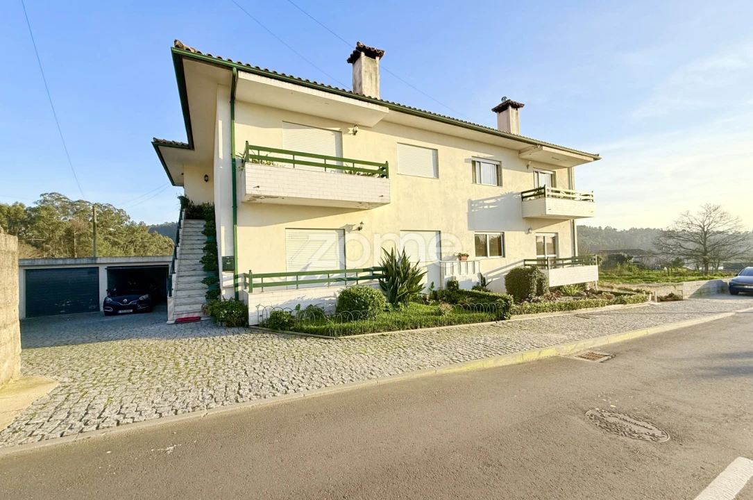 Apartamento T2 para Venda em Castelões Foto 1