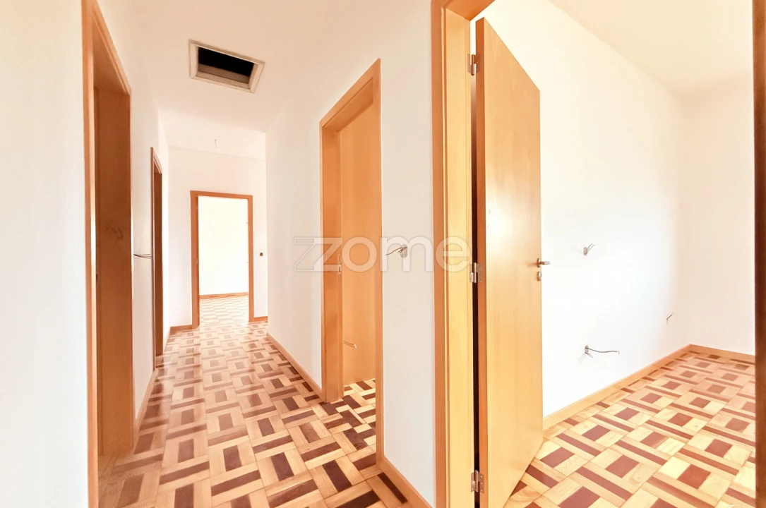 Moradia T3 para Venda em Carreira e Bente Foto 13