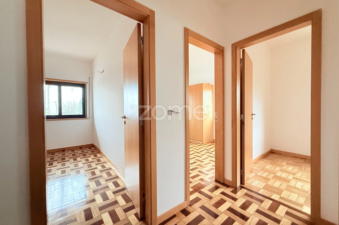 Moradia T3 para Venda em Carreira e Bente Foto 14